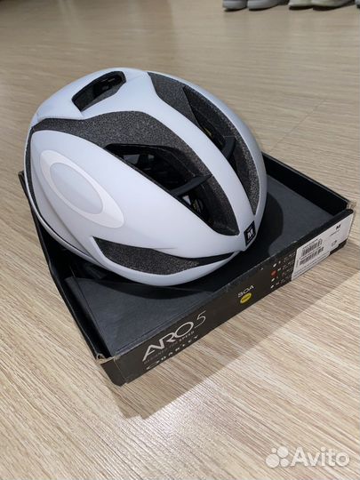 Шлем oakley aro5