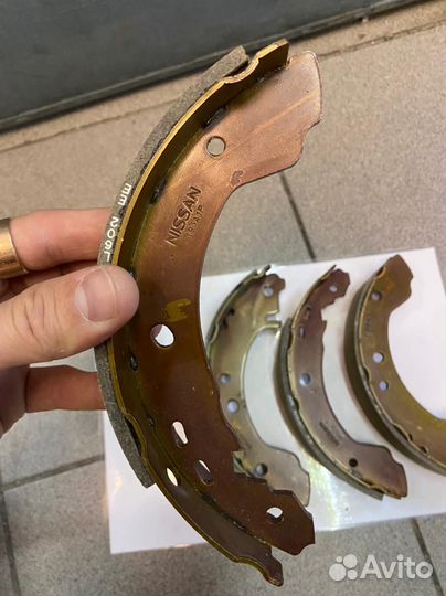 Колодки тормозные барабанные Nissan Primera P10