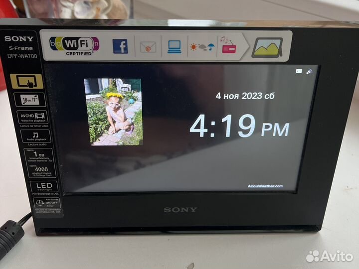 Продам цифровую фоторамку Sony S-Frame DPF-WA700