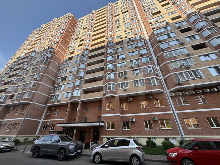 1-к. квартира, 42 м², 3/18 эт.