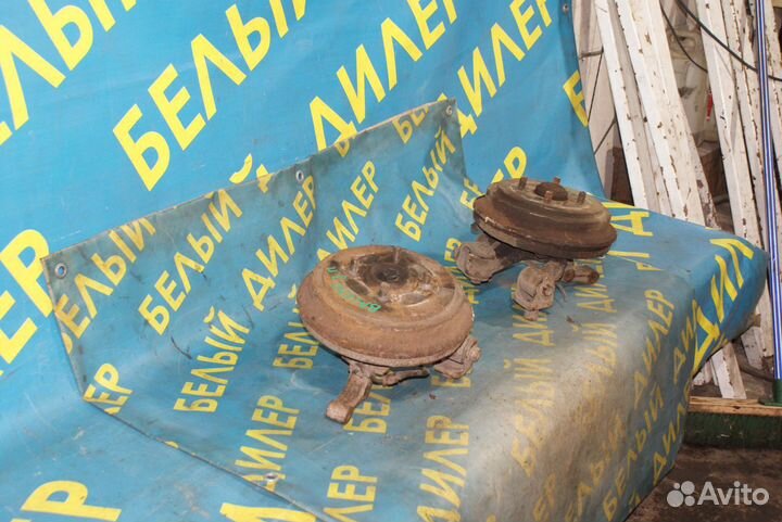 Кулак задний Suzuki Baleno