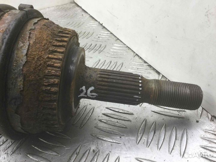 Полуось передняя правая (приводной вал, шрус) Volv