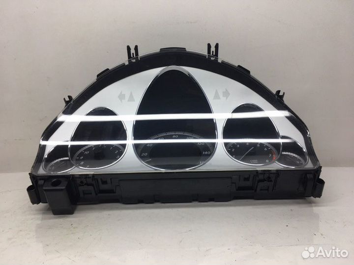 Щиток приборов Mercedes-Benz E W212 3.5 2010