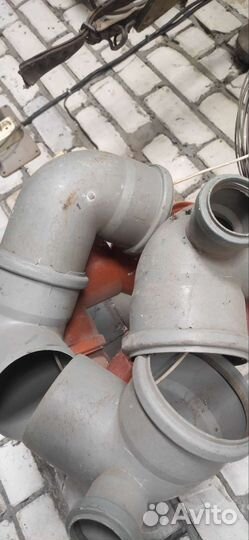 Сливная труба 110,колена и тройники