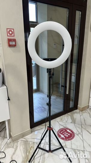 Кольцевая лампа BeautyLight 480 LED