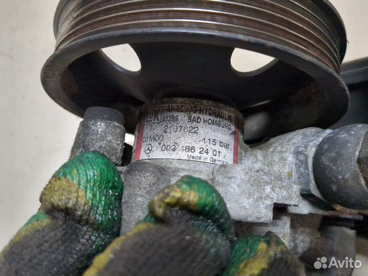 Гур Mercedes CLK W208, 2001