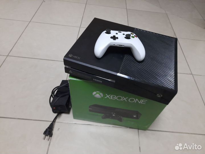 Xbox One.1Tb.(без джостика)