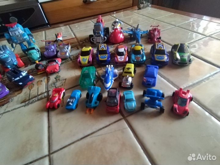 Набор машинок, разных