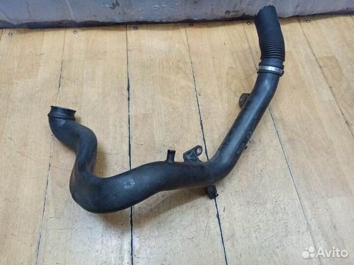 Патрубок интеркулера Opel Astra H Z17DTH 2005