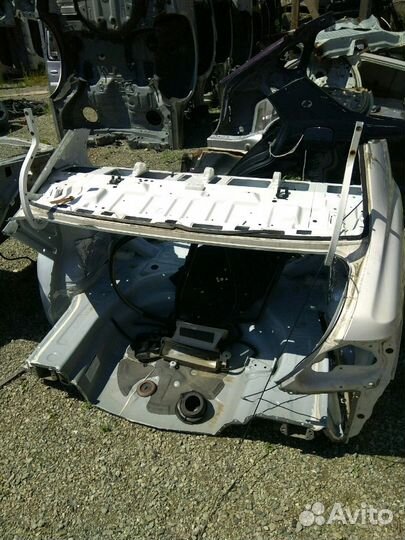 Крыло задние правое Тойота королл Axio NZE-141-144