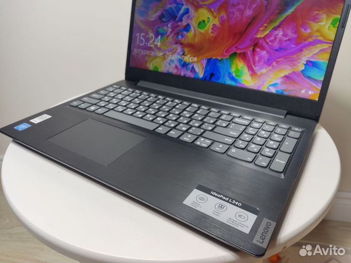 Новенький Lenovo FullHD, Intel N, 8Gb, SSD128Gb