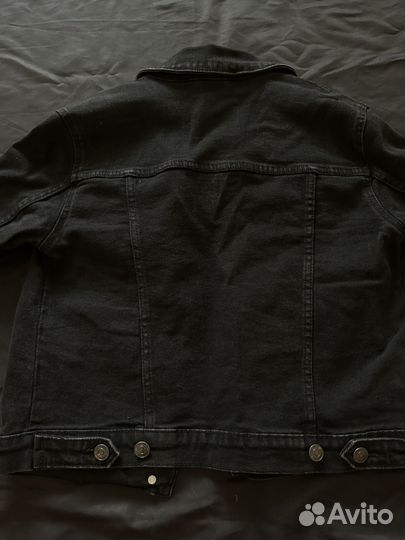 Джинсовая куртка