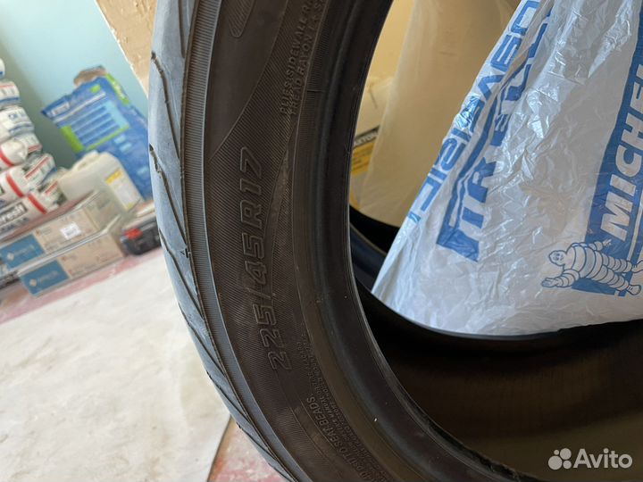 Yokohama ADVAN Sport V103S 225/45 R17