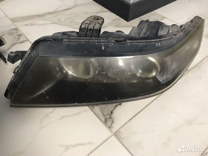 Фара на honda accord 7
