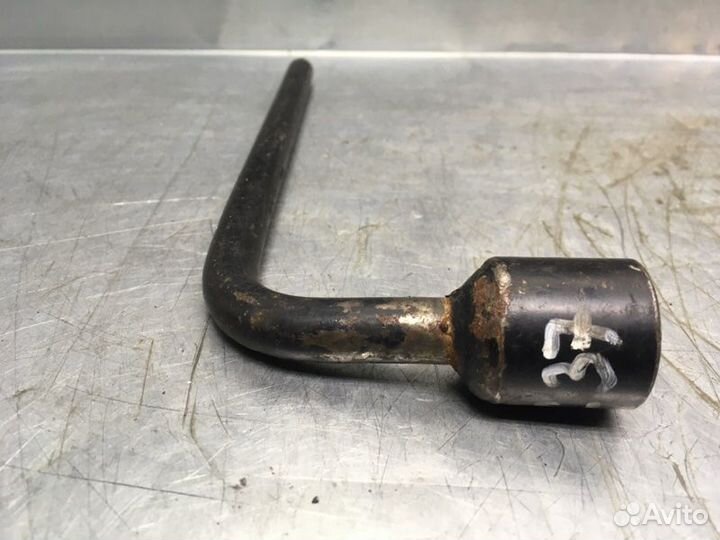 Ключ баллонный Volkswagen Bora 1997-2005 универсал