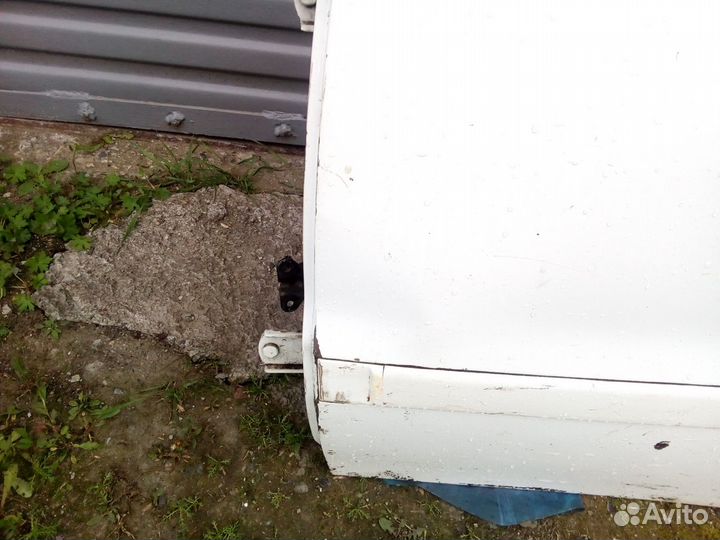 Дверь задняя левая Toyota Corona CT190, Carina