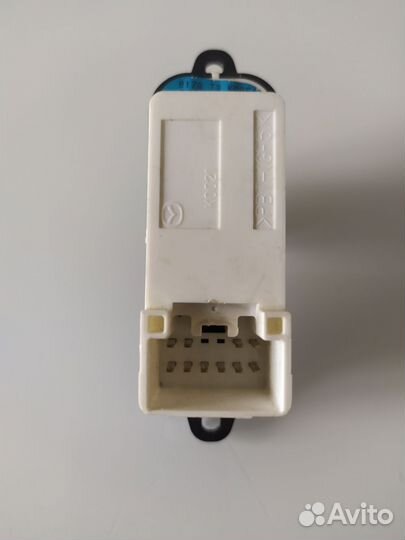 Кнопка стеклоподъемника Mazda CX-7 EH1466380