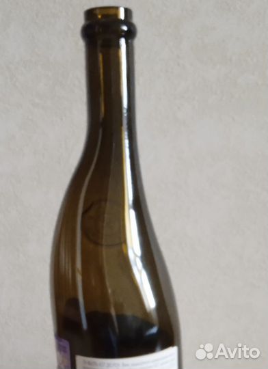 Бутылка пустая необычная