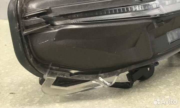 Фара противотуманная правая Lexus NX 200 300H 2014