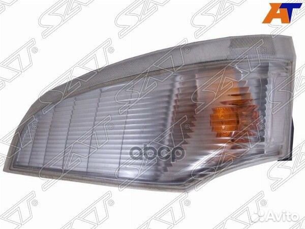 Поворот над фарой mitsubishi canter 03- LH ST-2