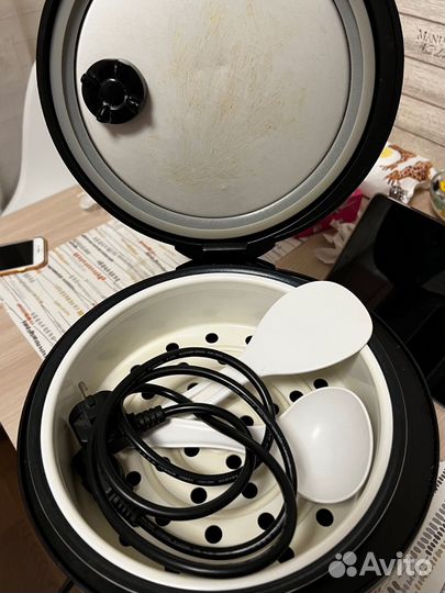 Мультиварка Redmond