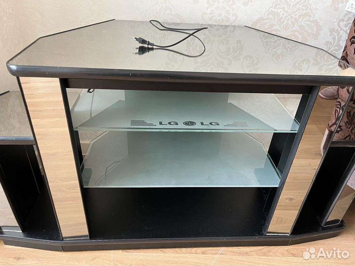 Тумба под телевизор