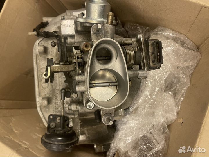 Впускной коллектор Audi 100 2.8