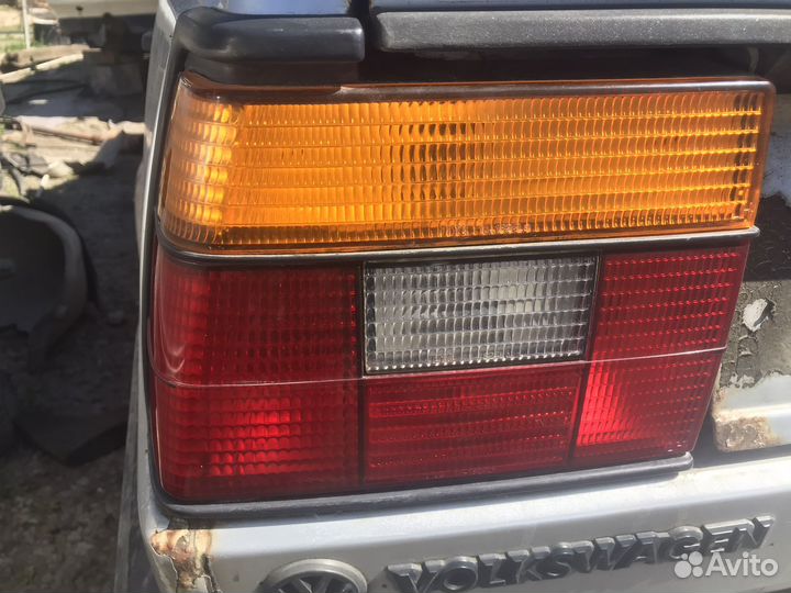 Задний левый Фонарь volkswagen jetta mk2 1985г 1.6