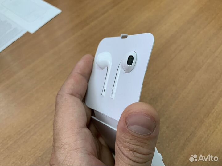 Оригинал наушники Apple EarPods Lightning