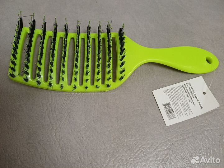 Расческа с щетинками