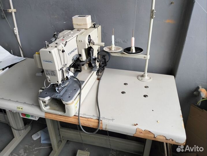 Петельная швейная машина