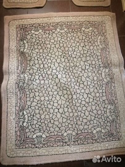 Набор ковриков для ванной и туалета