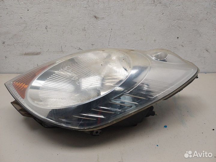 Фара (передняя) Nissan Note E11, 2008