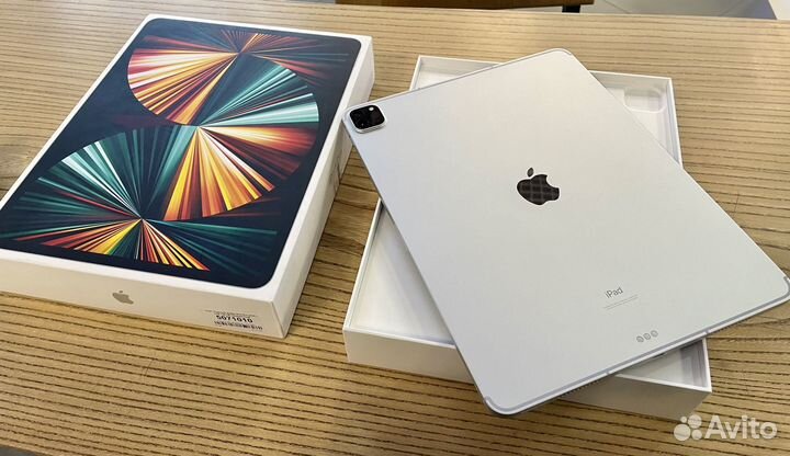 iPad Pro 12.9 (5 поколение) M1