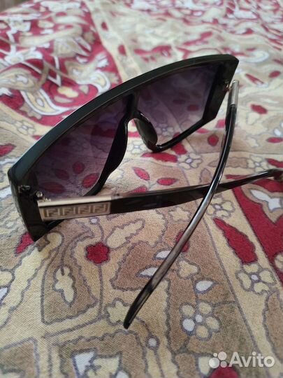 Солнцезащитные очки женские брендовые fendi