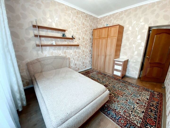 Дом 200 м² на участке 9 сот.