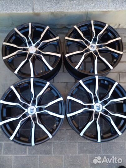 Литые диски 7.5/17 5x127 ET40 d71.6 Jeep, Dodge