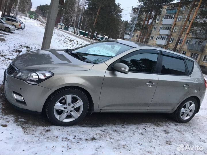 Kia Ceed 1.6 AT, 2011, 241 672 км