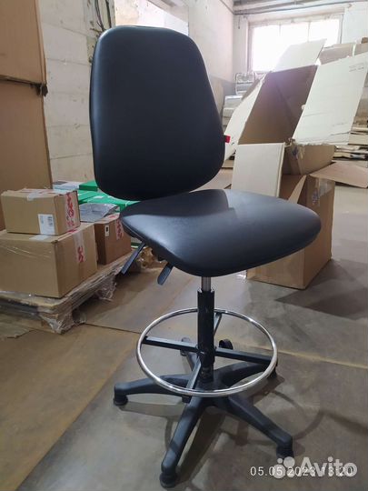 Кресло кассира Гранд черный