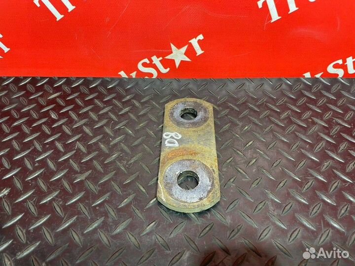 Серьга рессоры передней