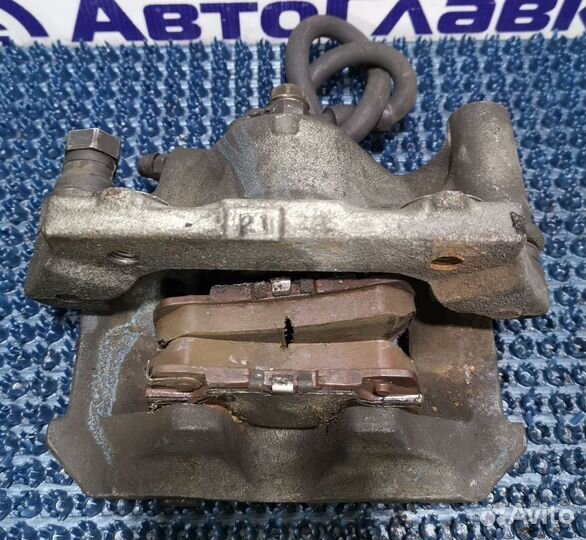 Суппорт Toyota Mark X