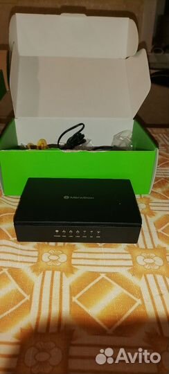 Wifi роутер и приставка к телевизору