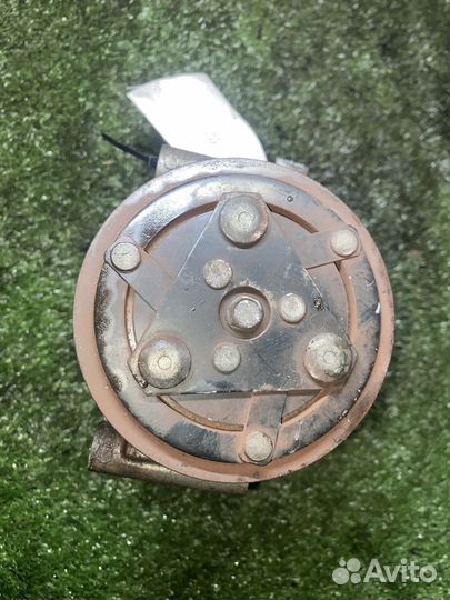 Компрессор кондиционера J20A Suzuki SX4 YB41S 9520