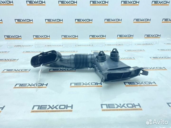 Патрубок воздушного фильтра Mercedes-Benz E-Class