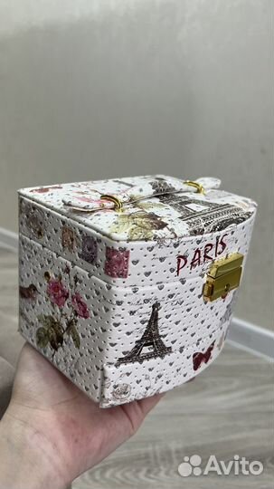 Шкатулка для украшений