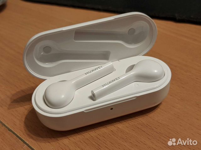 Беспроводные наушники Huawei Freebuds