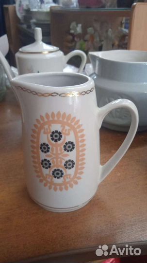 Посуда из керамики и фарфора