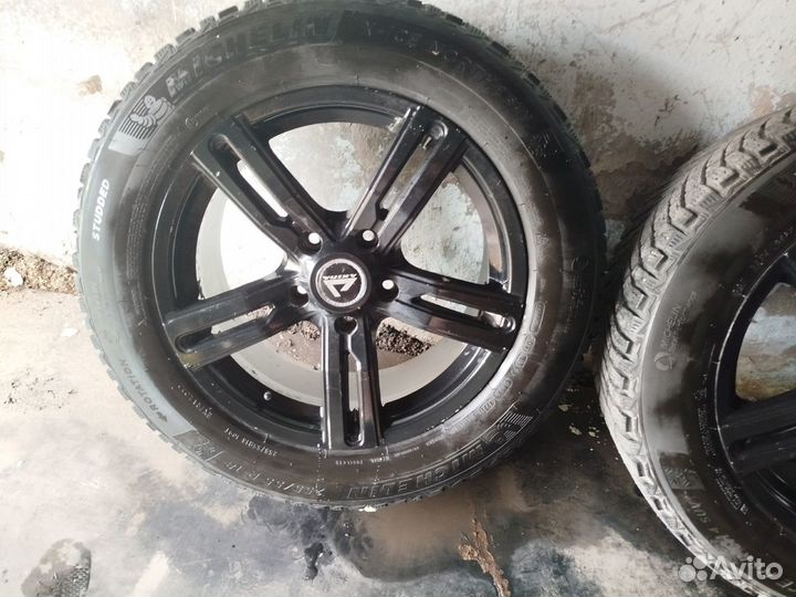 Michelin X-Ice North 4 SUV 255/55 R18