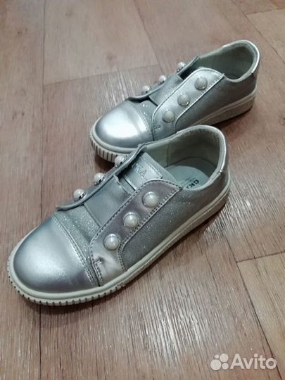 Продам детские вещи