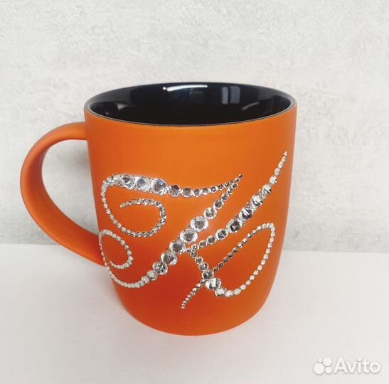 Кружка ручной работы со стразами